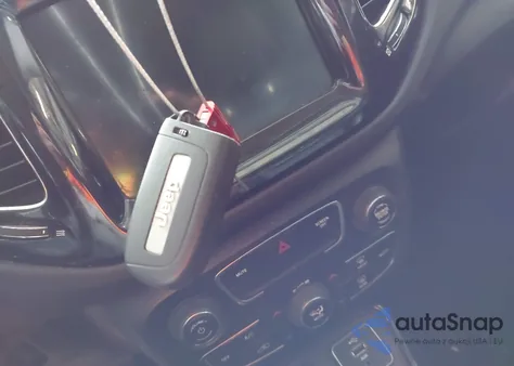 2018 Jeep Compass Limited 4X4 z USA, uszkodzony, nr VIN 3C4NJDCB2JT222325